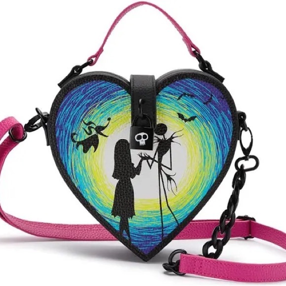 🎃💜 Nightmare Before Christmas Heart Shaped Crossbody Bag - Picture 1 of 4